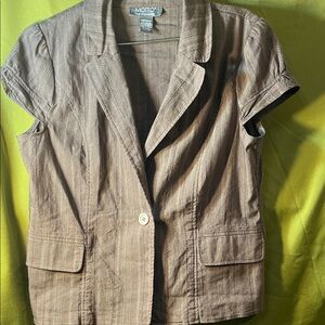 Motto  Short Sleeve Brown Jacket